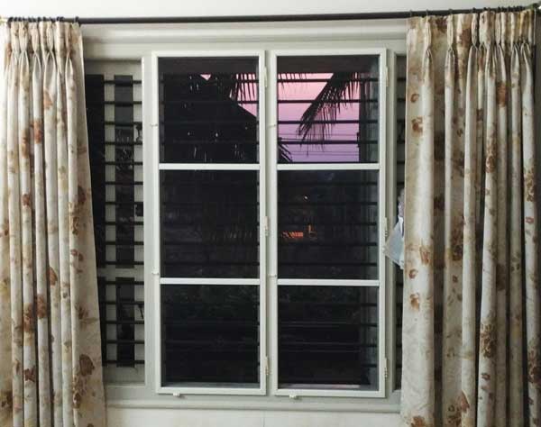 Cửa lưới cố định