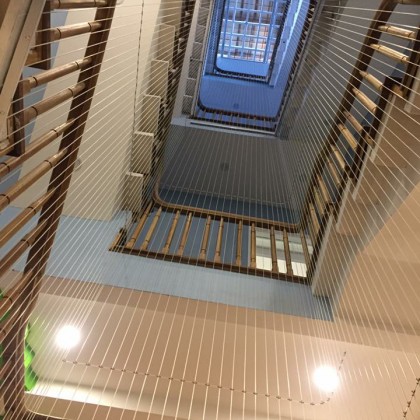 Lưới an toàn cầu thang trong gia đình