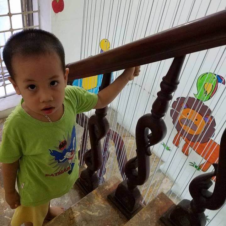 Có nên lắp đặt lưới an toàn cầu thang không