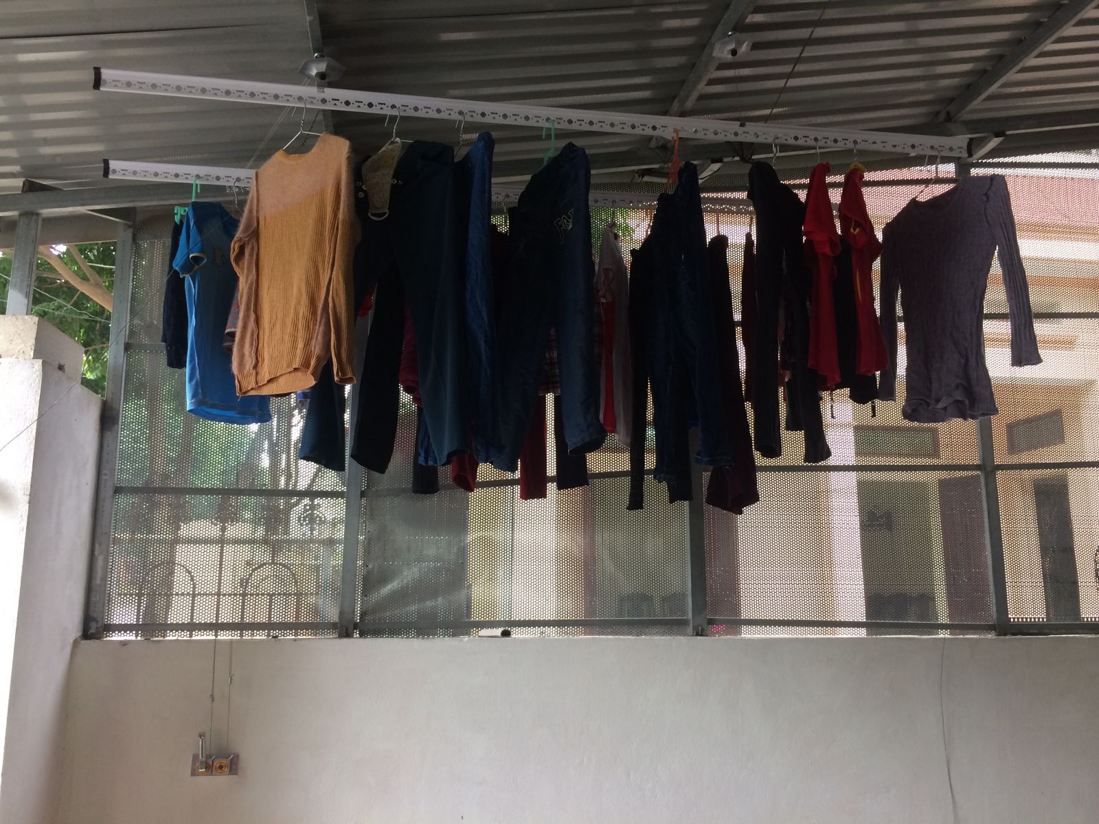 Kết quả hình ảnh cho Già n phơi Thông Minh