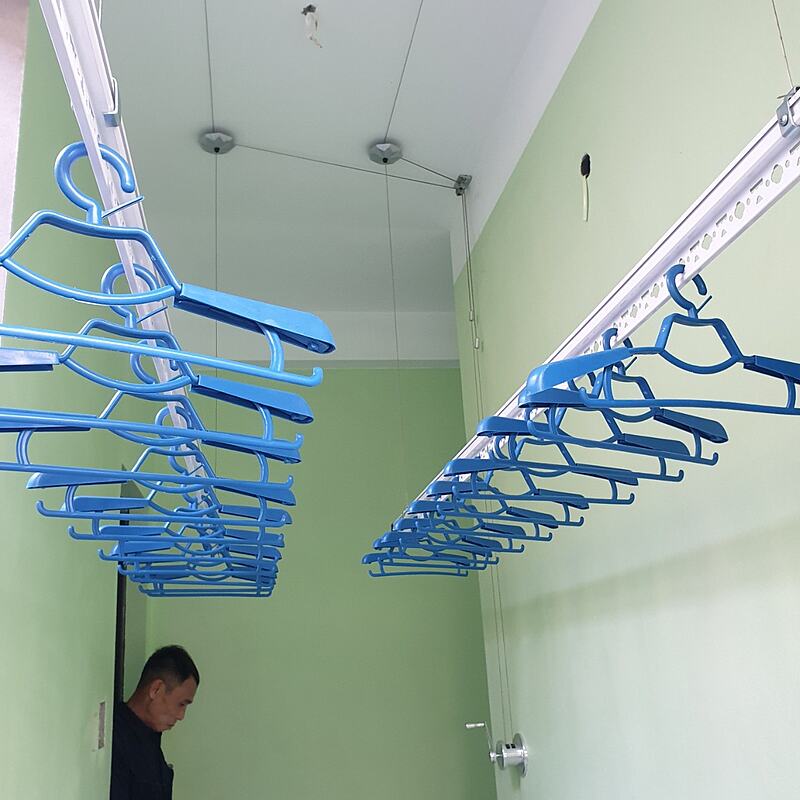 Giàn phơi đồ thông minh gắn trần