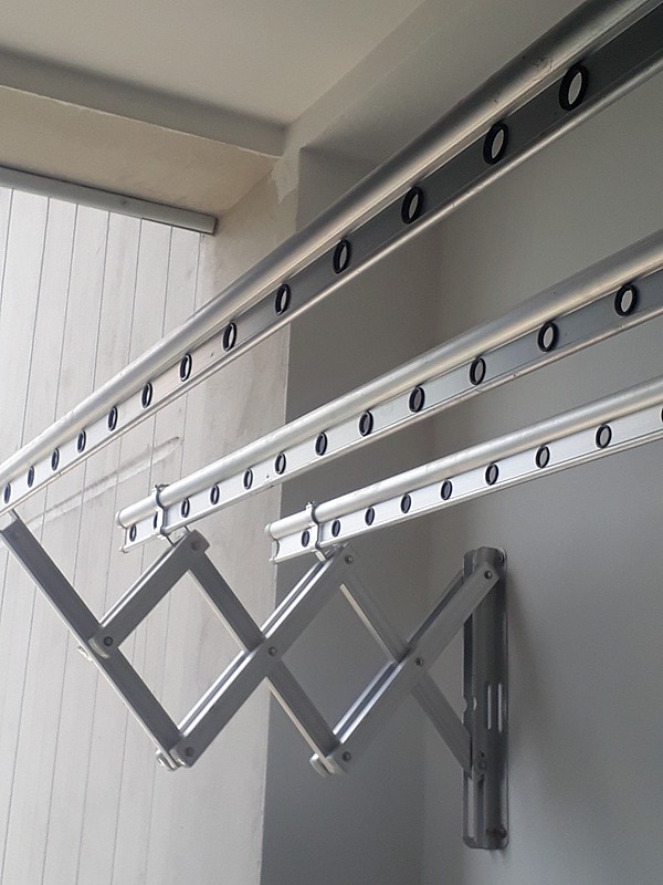 giàn phơi đồ thông minh gắn tường (4)